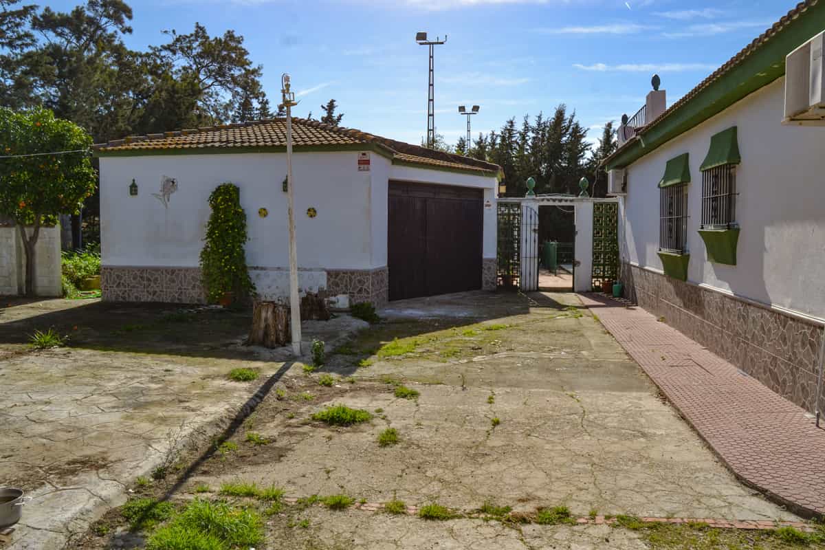 Talo sisään Chiclana de la Frontera, Andalucía 12535592