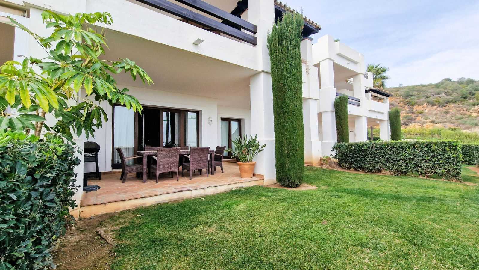 Condominium in Casares, Andalucía 12535700