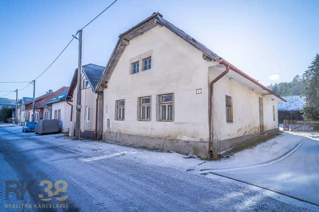 Condominium in Lucivna, Presovsky 12536127