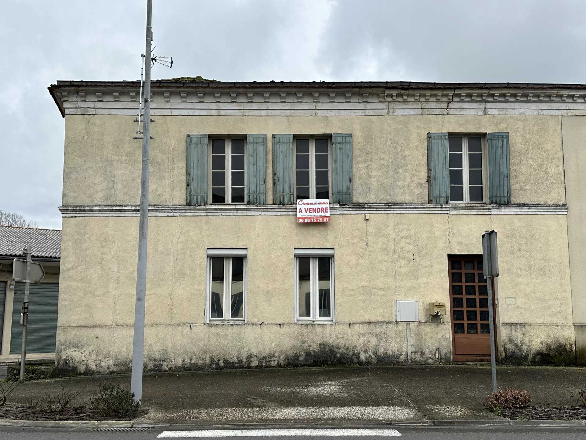 Πολλαπλά Σπίτια σε Etauliers, Nouvelle-Aquitaine 12536923
