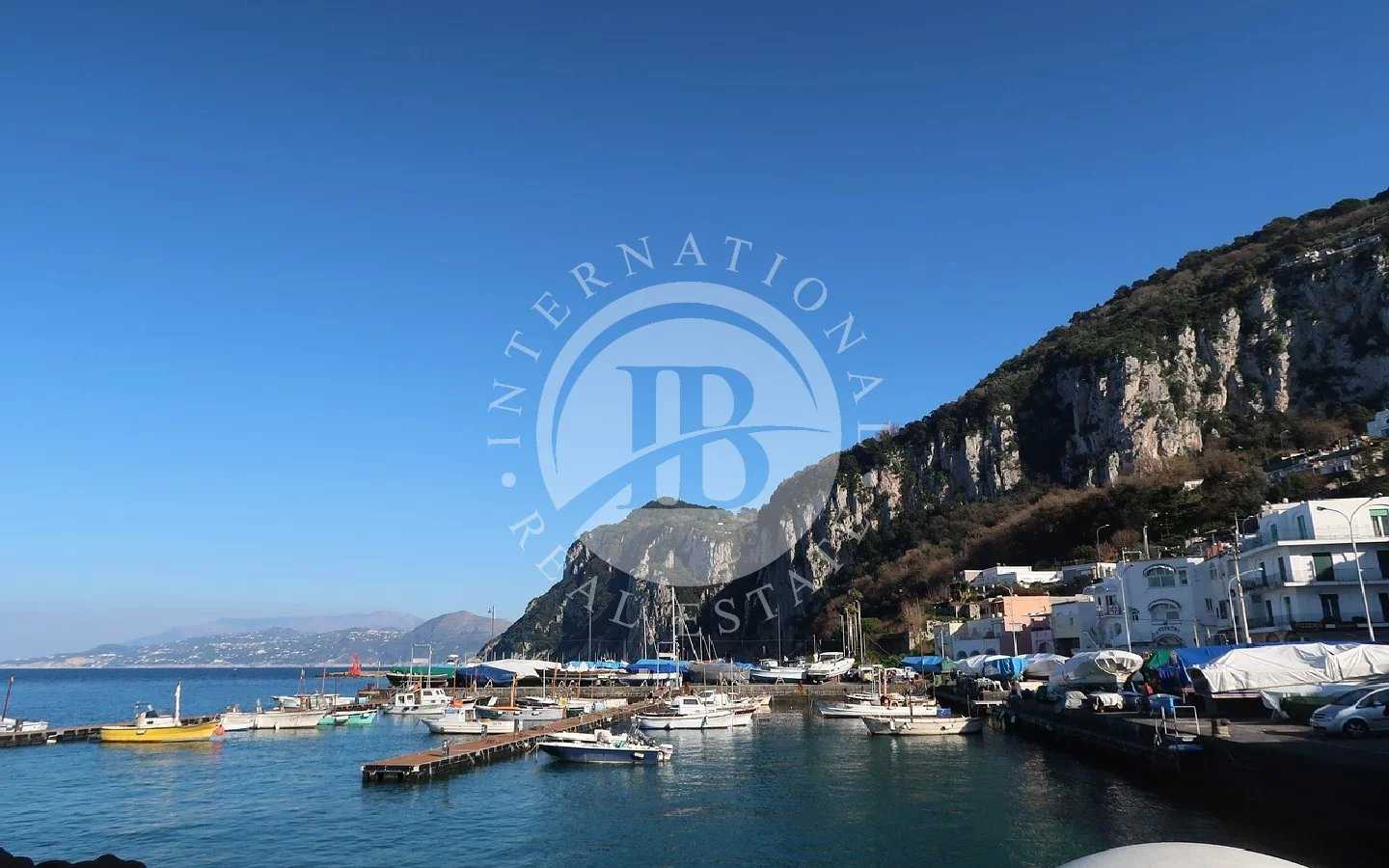 Condominium in Capri, Campania 12537027