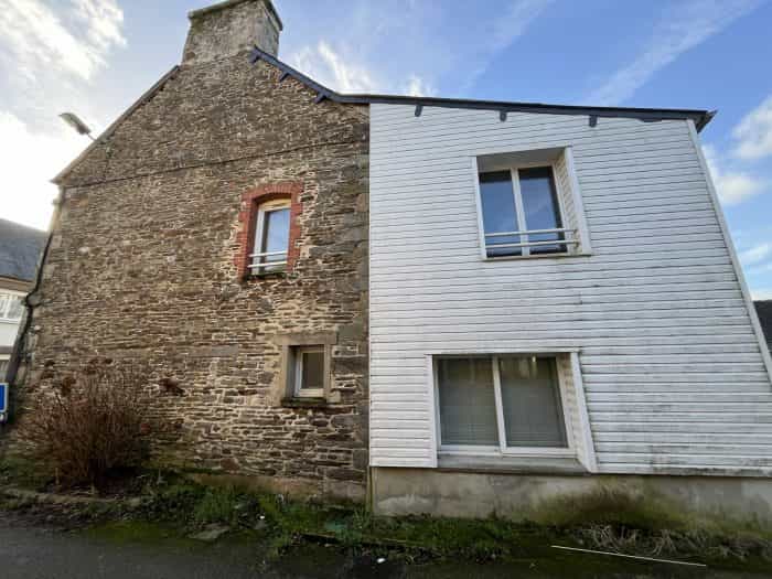 Huis in La Chèze, Bretagne 12537130