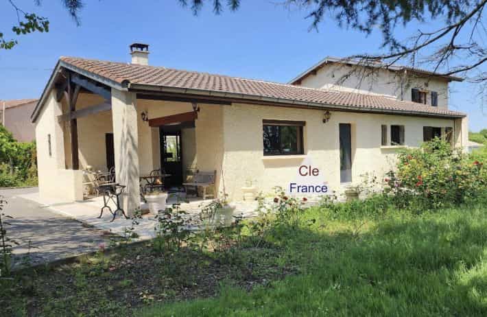 rumah dalam Lapeyrouse, Occitanie 12537633