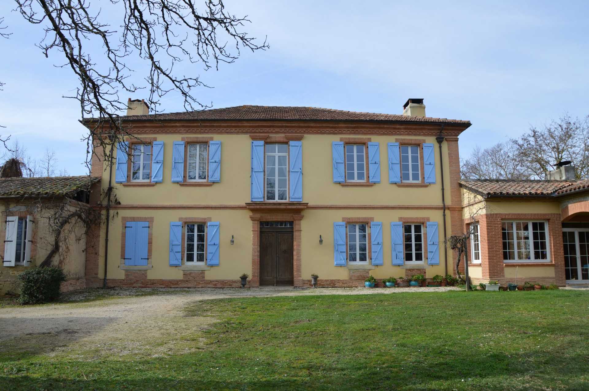 Hus i Lombez, Occitanie 12537645