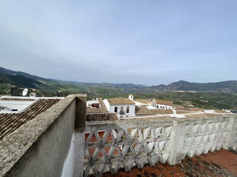 loger dans Zahara de la Sierra, Andalusia 12538349