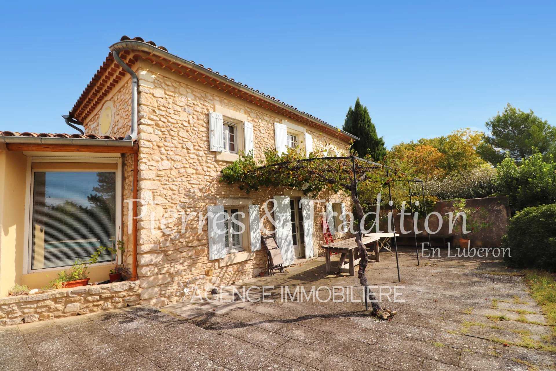 House in Apt, Provence-Alpes-Cote d'Azur 12538972