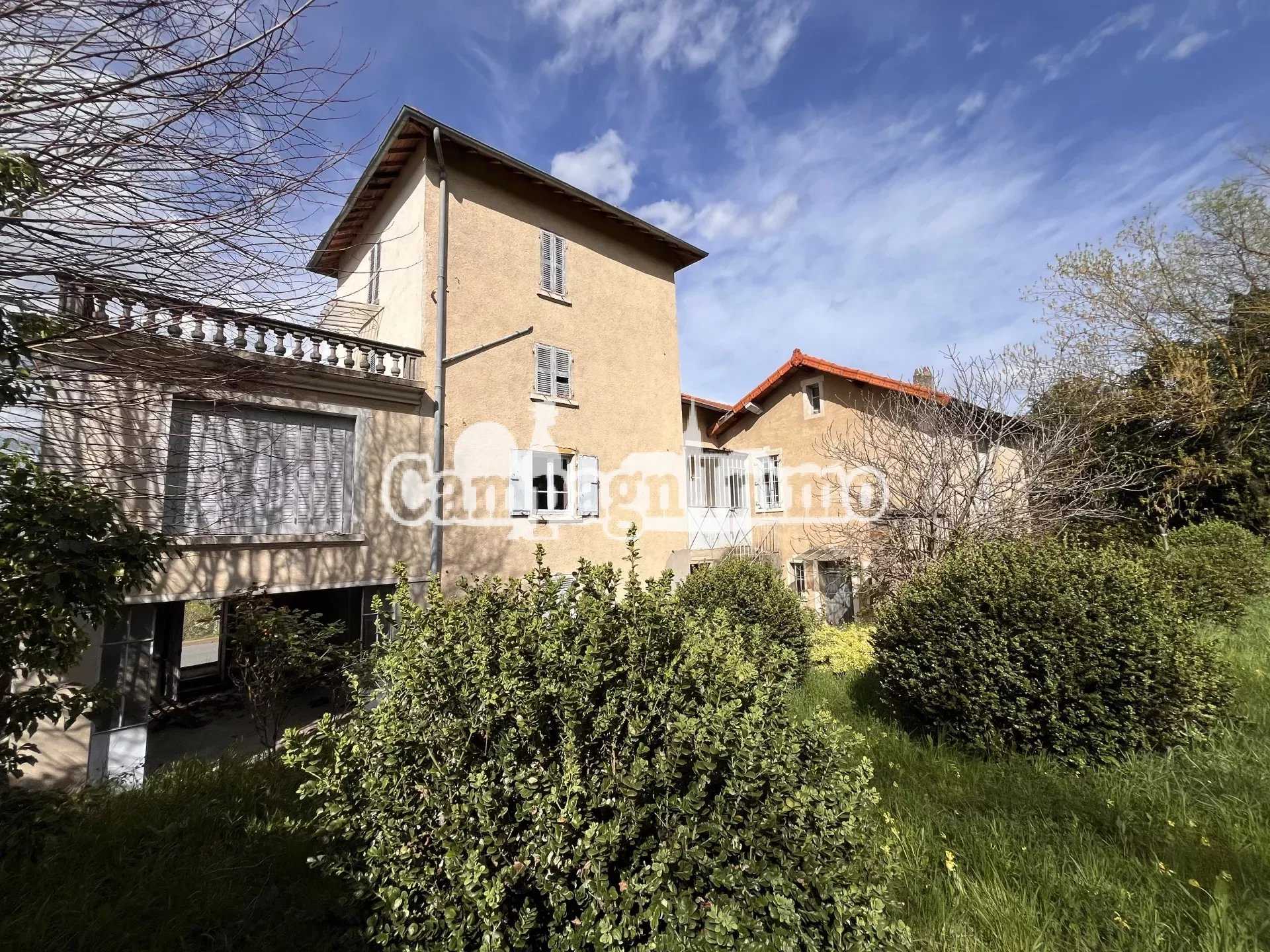 Rumah di Saint-Romain-de-Popey, Auvergne-Rhone-Alpes 12539065