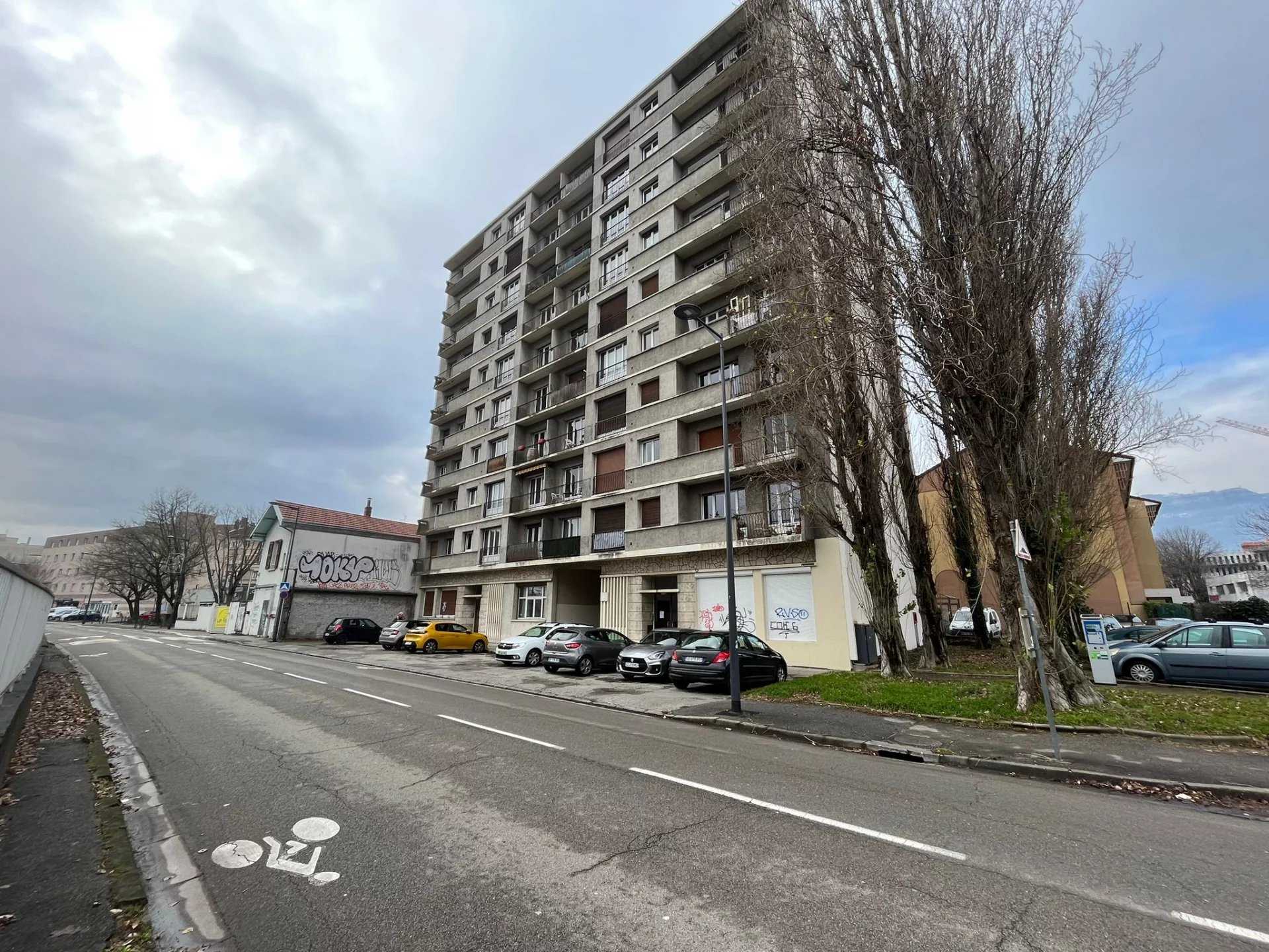 Condominio en Grenoble, Auvernia-Ródano-Alpes 12539088