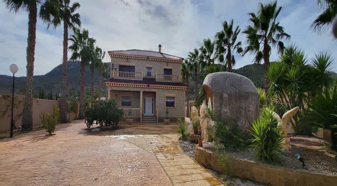 Osakehuoneisto sisään El Fondó de les Neus, Valencian Community 12539956