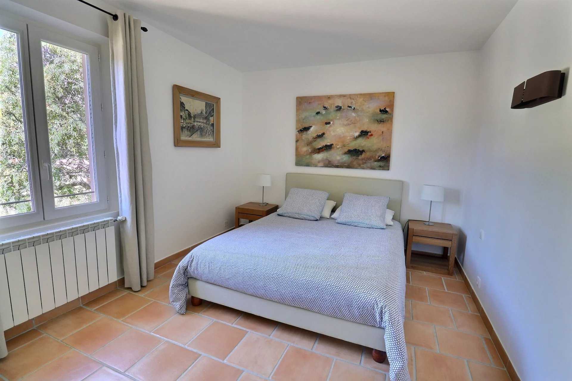 Casa nel Trans-en-Provence, Provence-Alpes-Côte d'Azur 12540039
