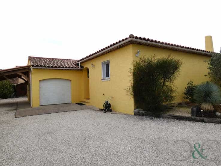House in Bormes-les-Mimosas, Provence-Alpes-Côte d'Azur 12540555