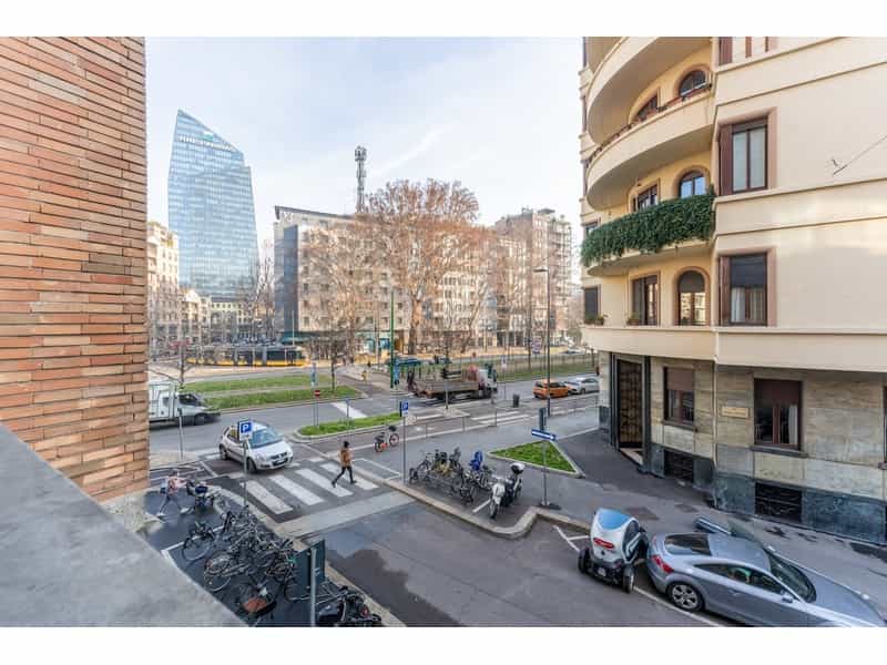 公寓 在 Milano, Lombardia 12540708