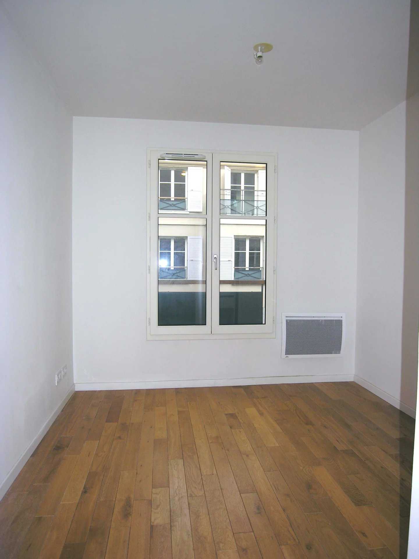 Condominium in Maisons-Laffitte, Yvelines 12541297