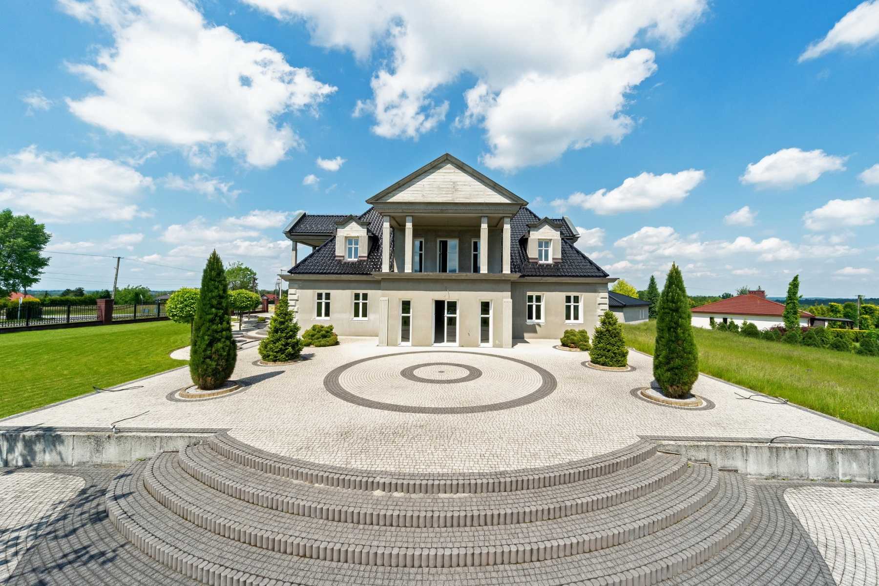 House in Pisarzowice, Silesian Voivodeship 12541315