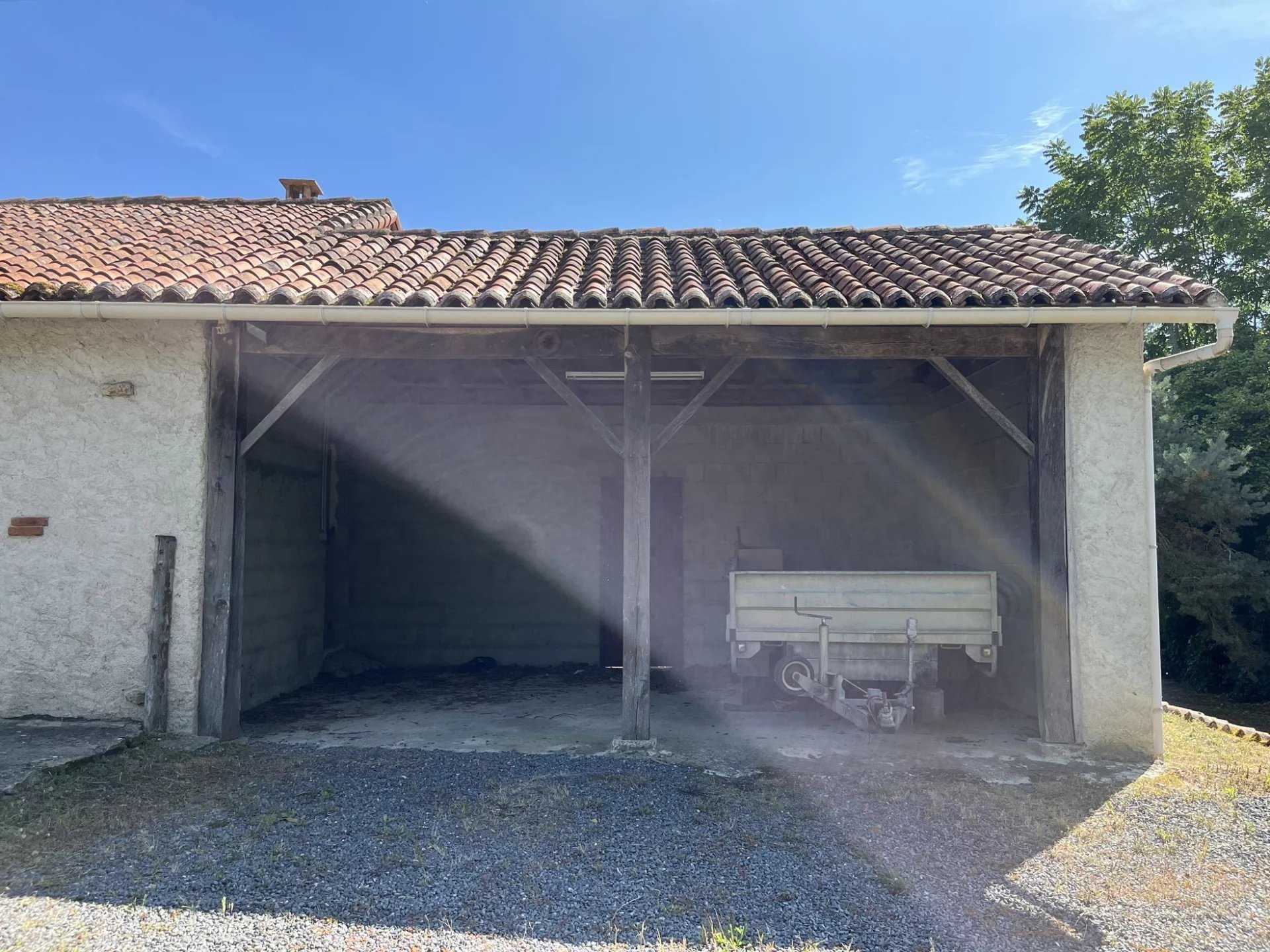 Huis in Adriers, Nouvelle-Aquitaine 12541414