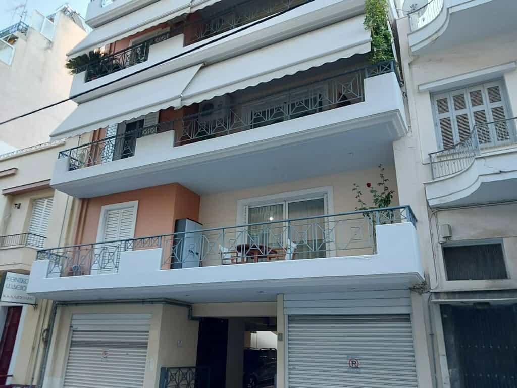 Condominium in Piraeus, Attiki 12542000