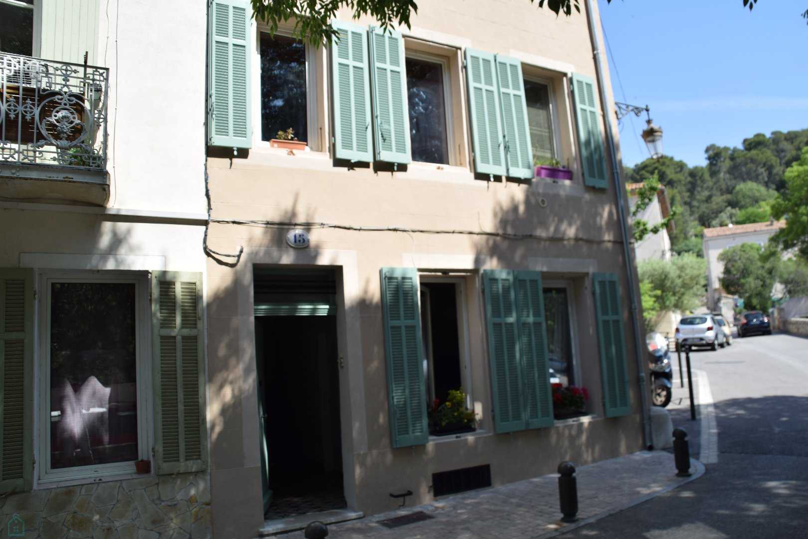 Residentieel in Gémenos, Provence-Alpes-Côte d'Azur 12542374
