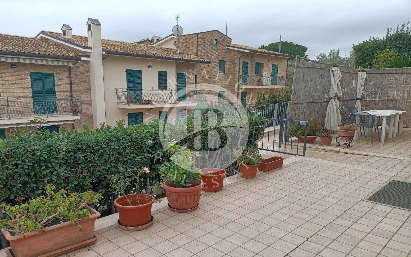 Eigentumswohnung im San Benedetto del Tronto, Ascoli-Piceno 12542715
