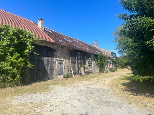 מגורים ב Saint-Léger-Magnazeix, Nouvelle-Aquitaine 12542776