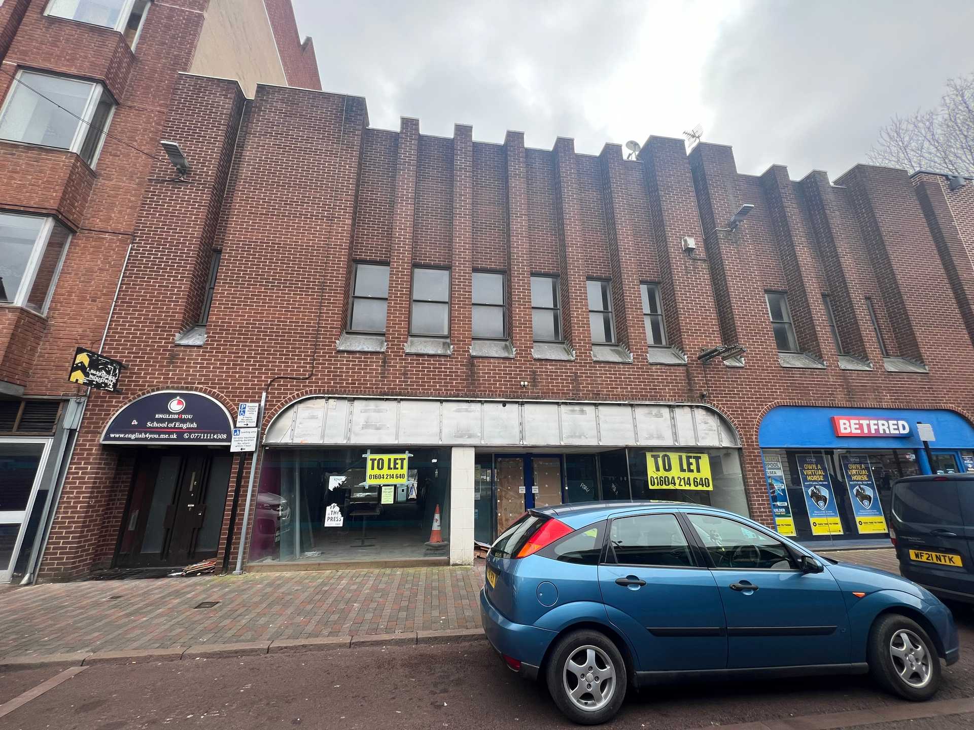 सम्मिलित में Leicester, Leicester 12543212