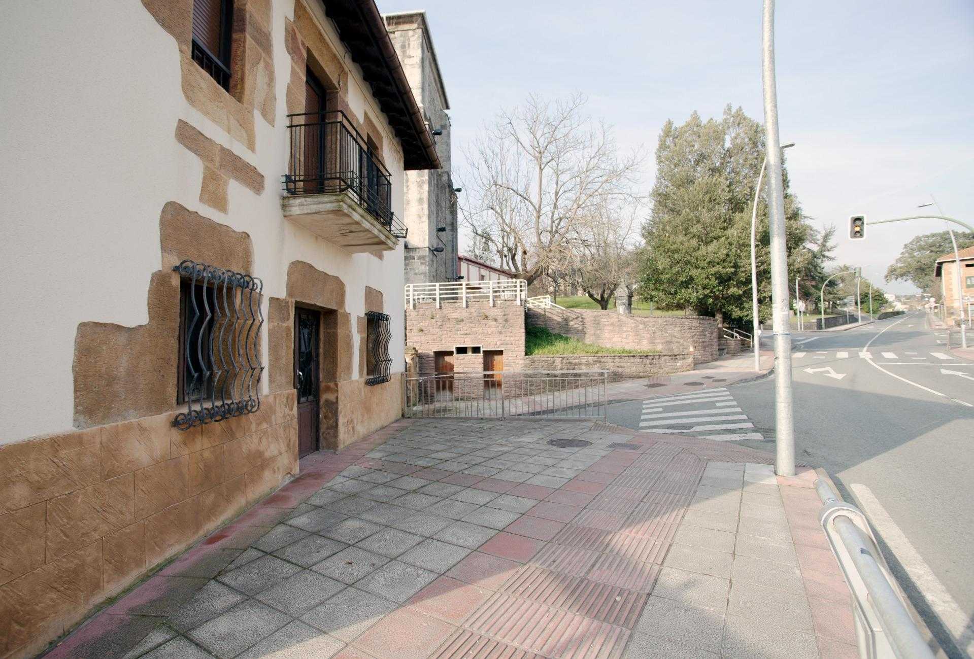 Condominium in San Juan de Somorrostro, Baskenland 12543974