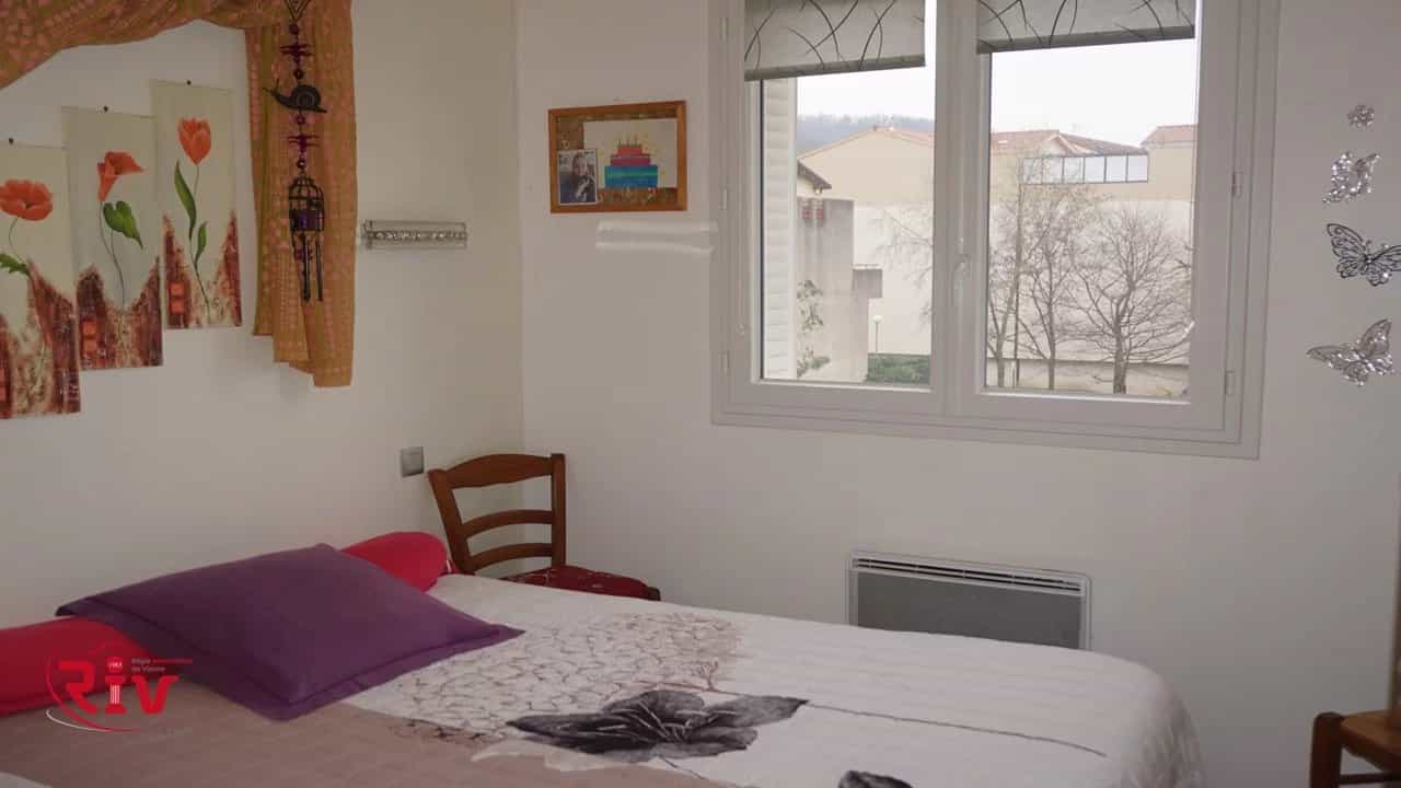 Condominium in Vienne, Auvergne-Rhone-Alpes 12544477