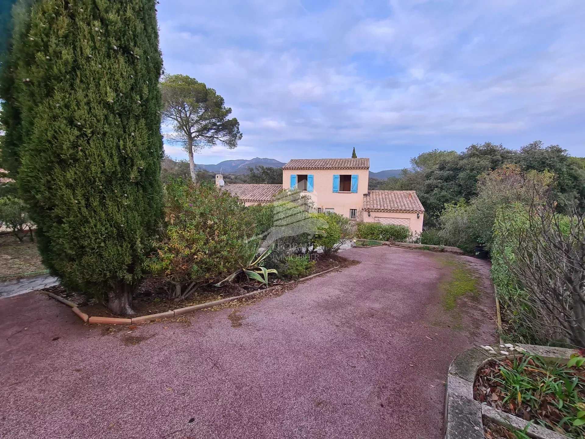 rumah dalam Saint-Raphael, Provence-Alpes-Côte d'Azur 12544554