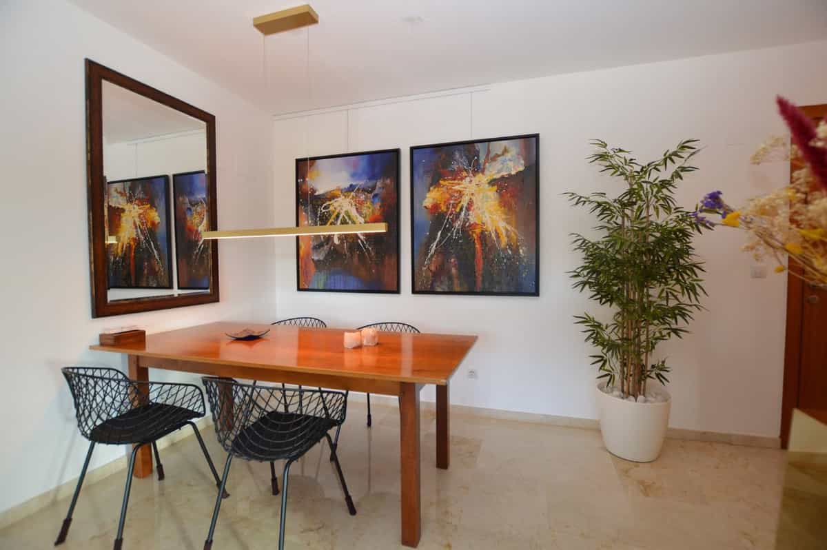 公寓 在 Alhaurín de la Torre, Andalusia 12545166