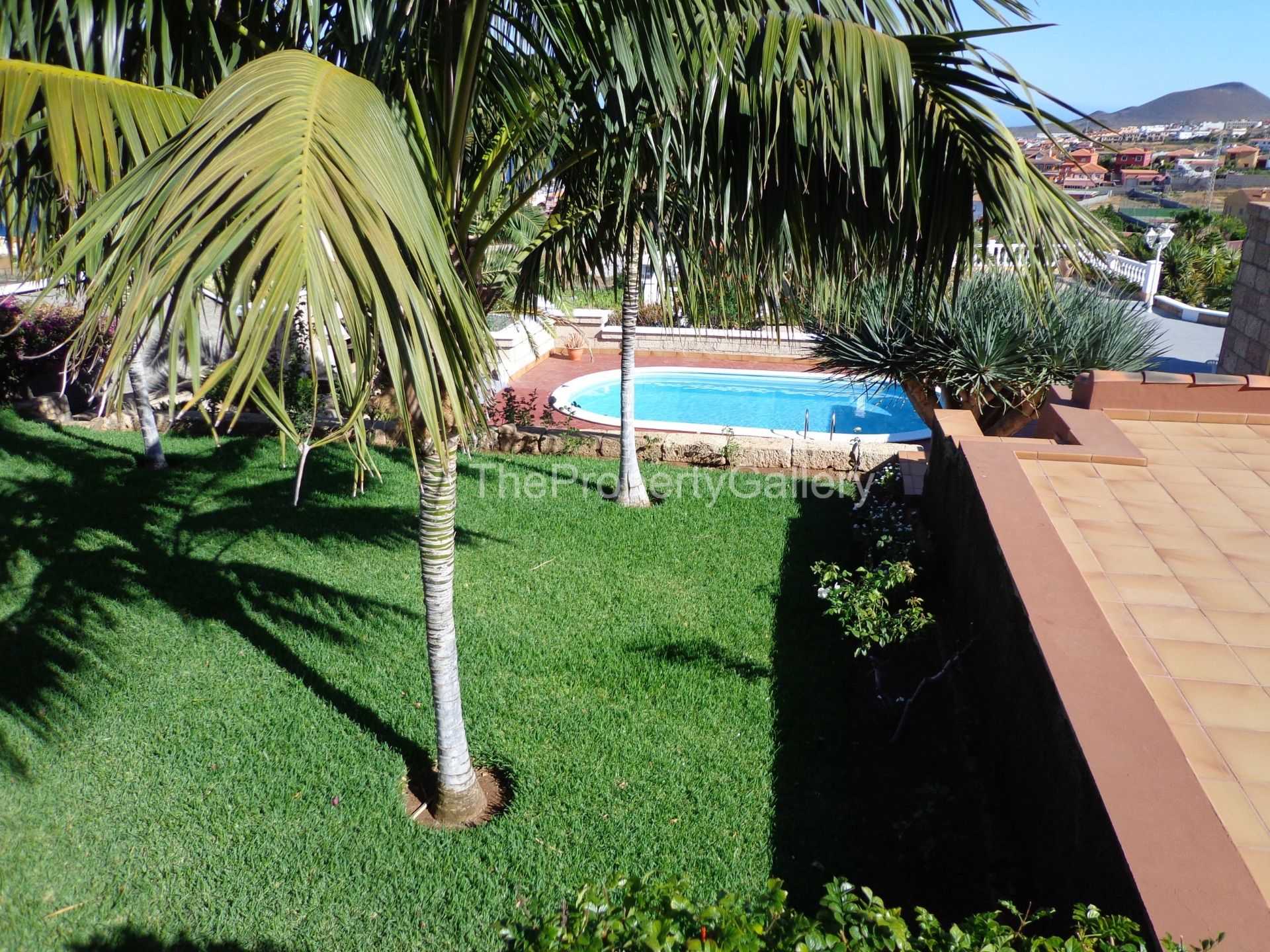 House in Candelaria, Canary Islands 12545518