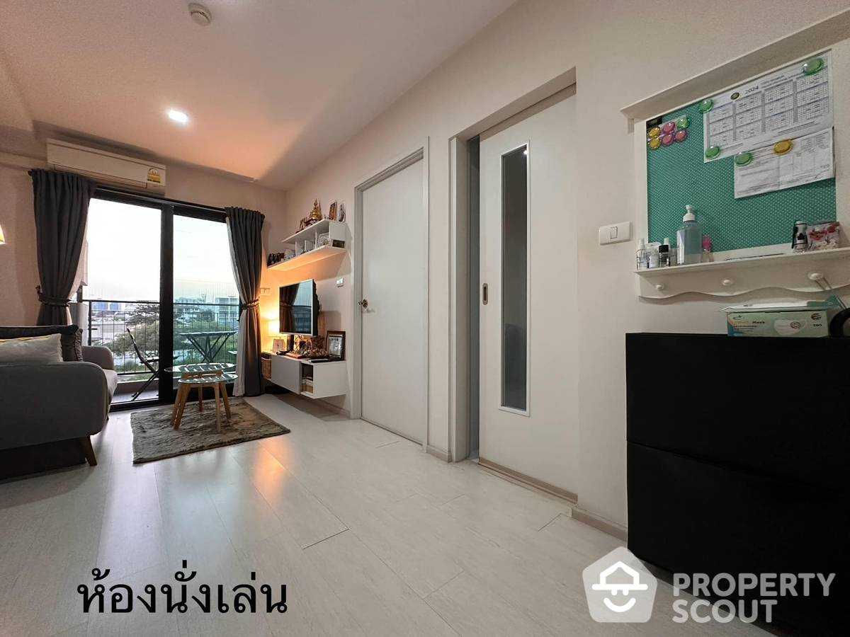 Condominium in Ban Bang Krabueang, Samut Prakan 12546254