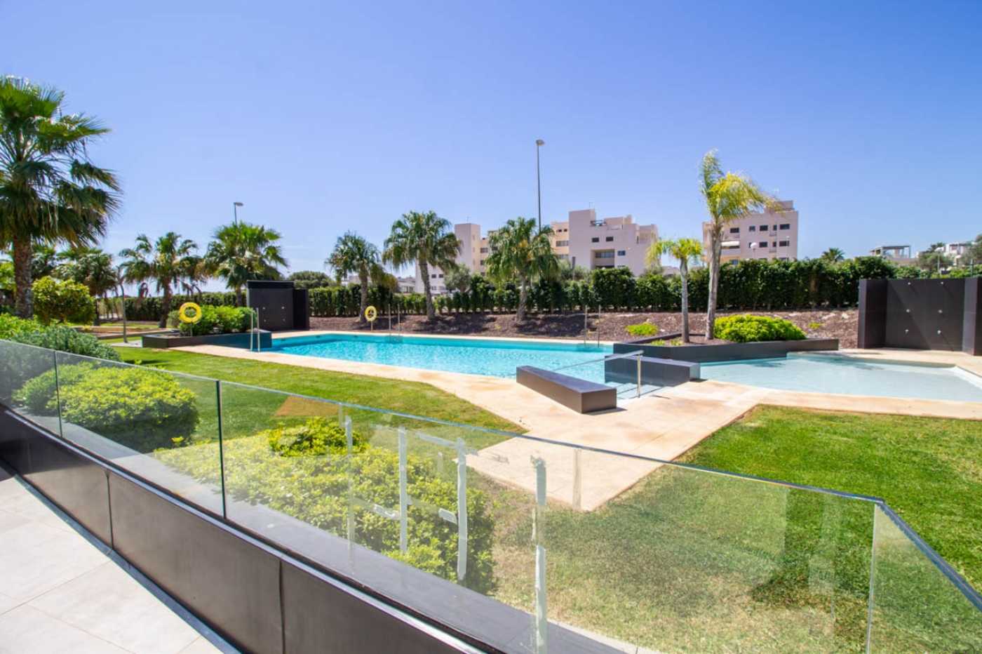 Condominium in El Tocino, Valencia 12546359