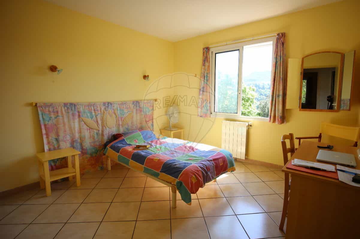σπίτι σε Lamalou-les-Bains, Occitanie 12546544