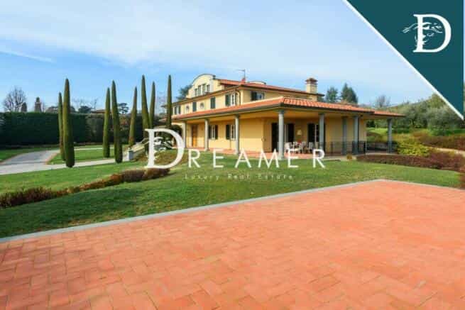 Condominio nel Capannori, Tuscany 12547256
