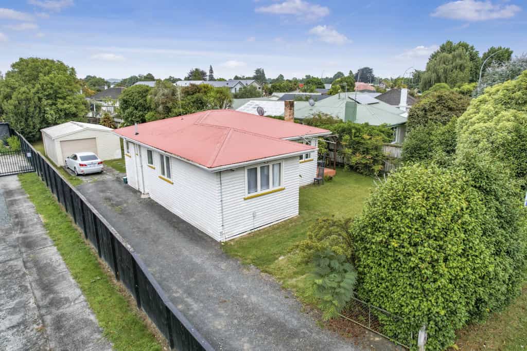 Condominium in Hamilton, Waikato 12547767