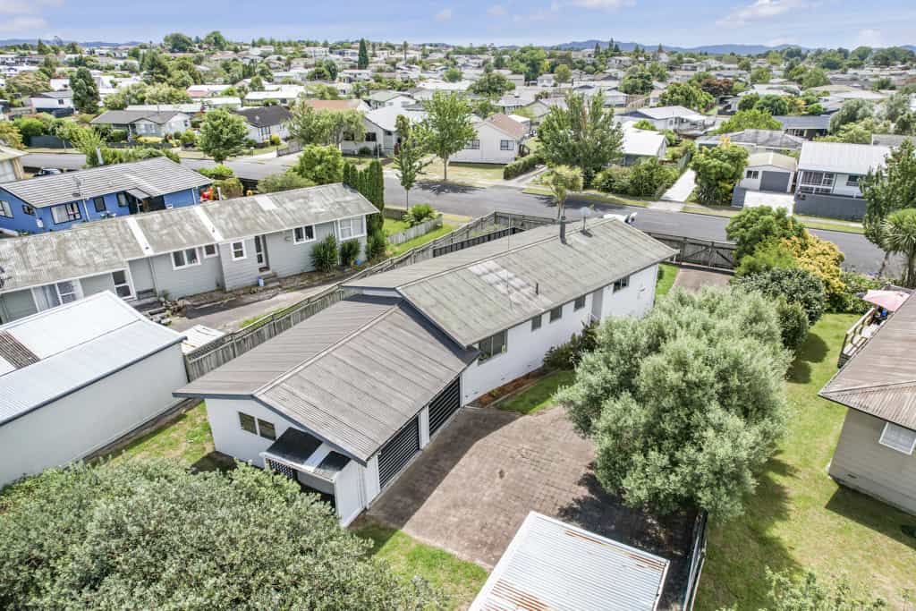 Condominium in Hamilton, Waikato 12547770
