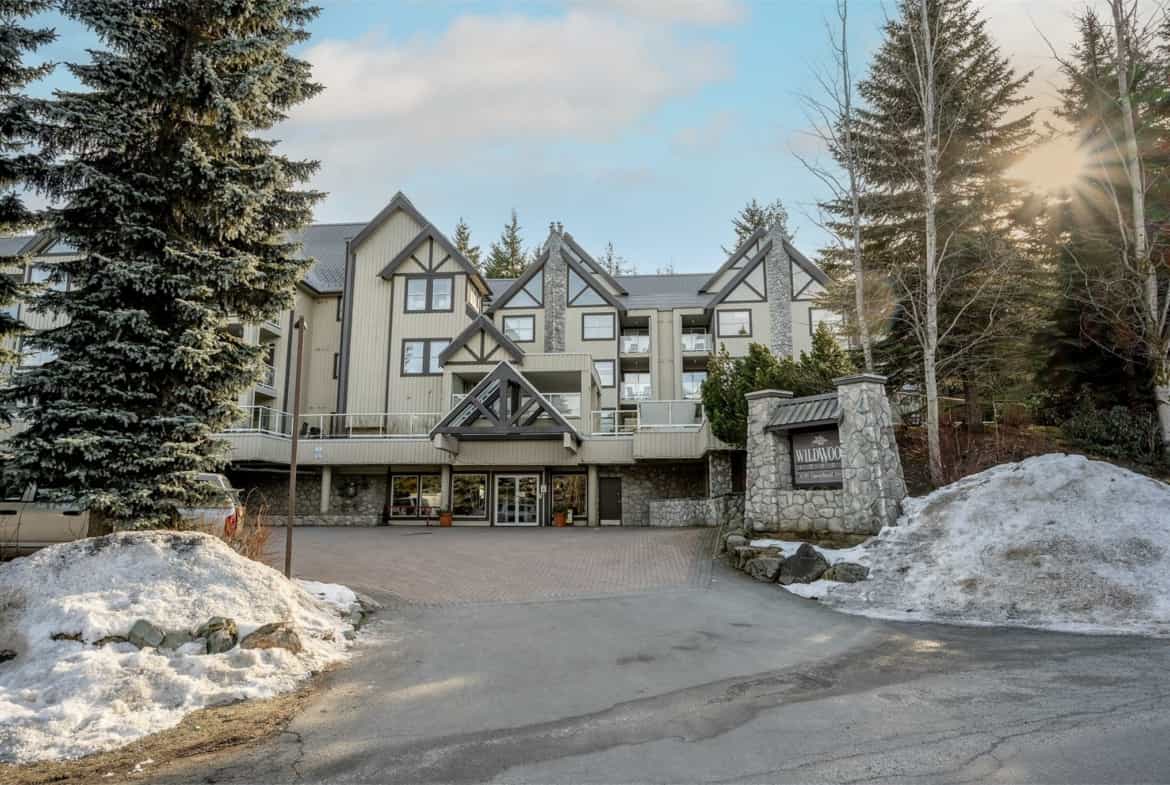 Condominium in Whistler, British Columbia 12547870