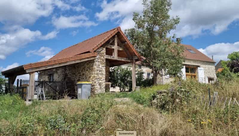 Other in Chouvigny, Auvergne-Rhone-Alpes 12547879