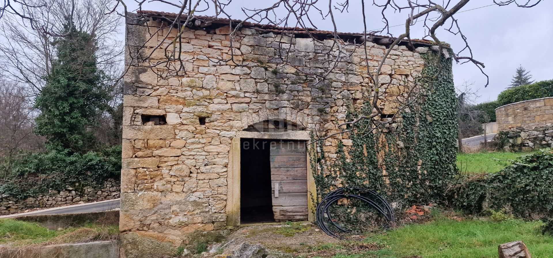 House in Motovun, Istarska Zupanija 12547973