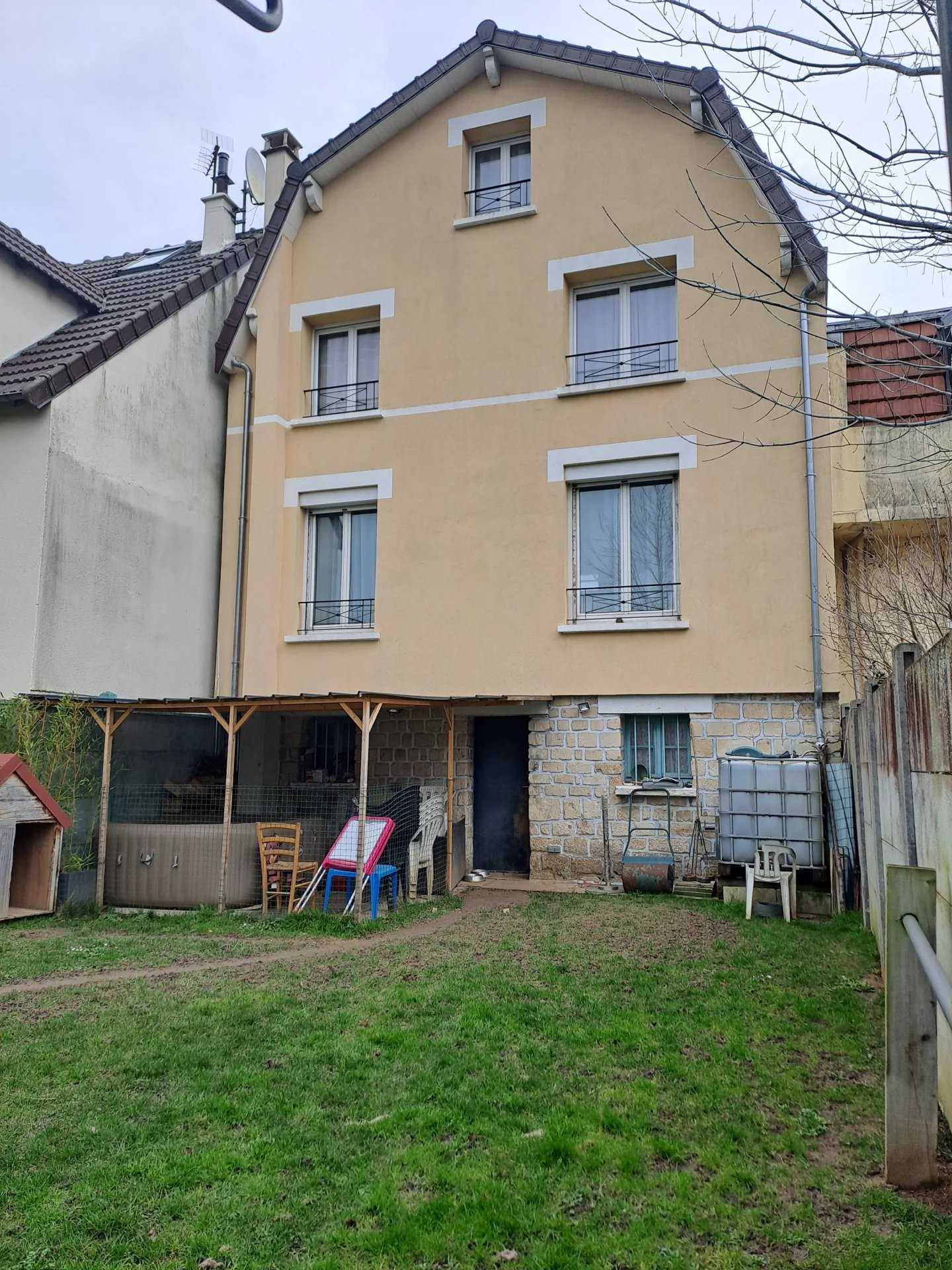 Residenziale nel Clamart, Hauts-de-Seine 12548609