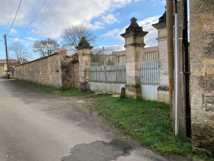 Rumah di Saint-Groux, Nouvelle-Aquitaine 12549023