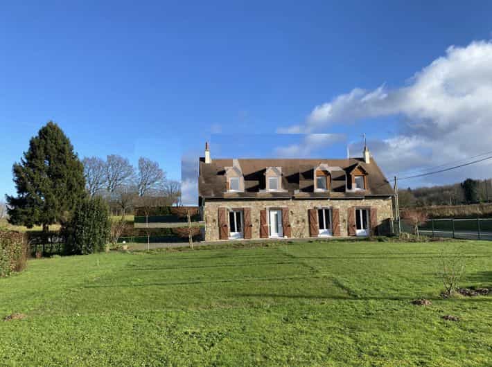 House in La Ferte-Mace, Normandie 12549044