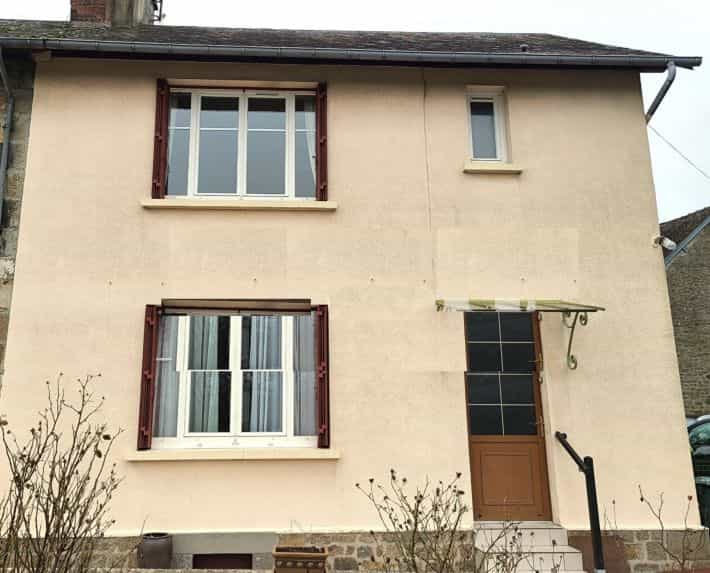 House in La Ferte-Mace, Normandie 12549048