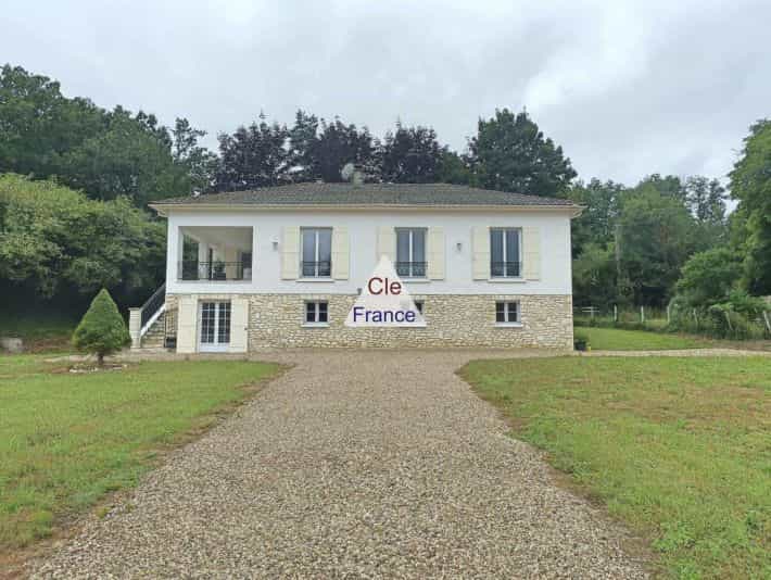 σπίτι σε Eyraud-Crempse-Maurens, Nouvelle-Aquitaine 12549069