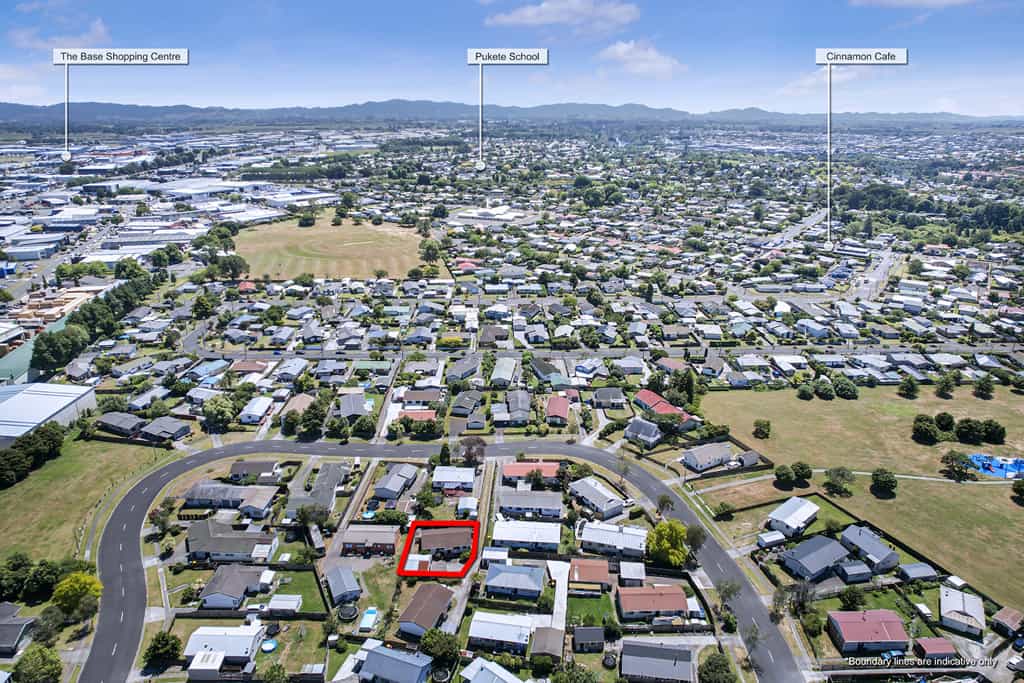 Condominium in Hamilton, Waikato 12549590