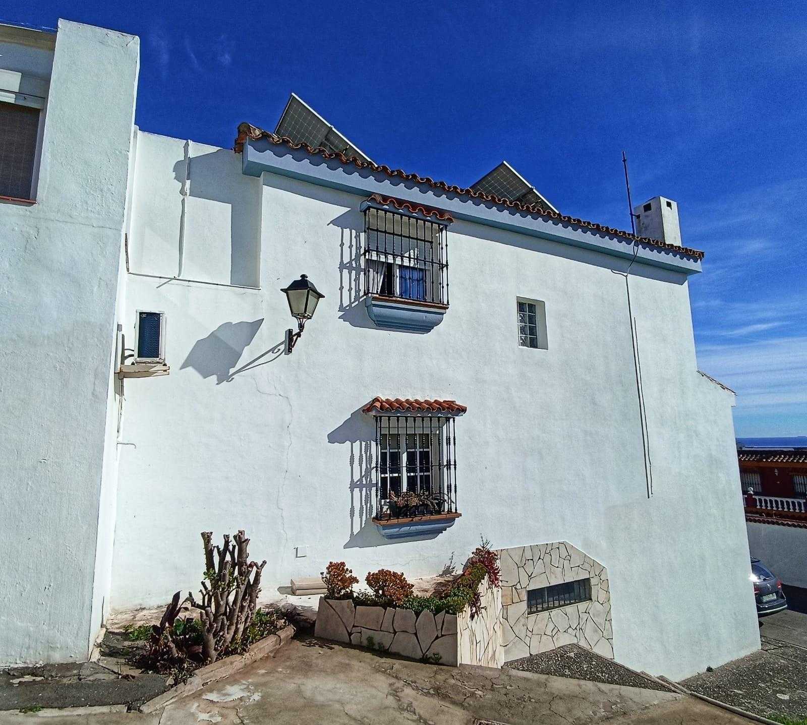 मकान में Algeciras, Andalucía 12549842
