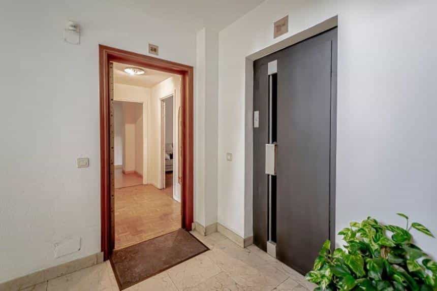 公寓 在 博阿迪利亞德爾蒙特, 馬德里 12549843