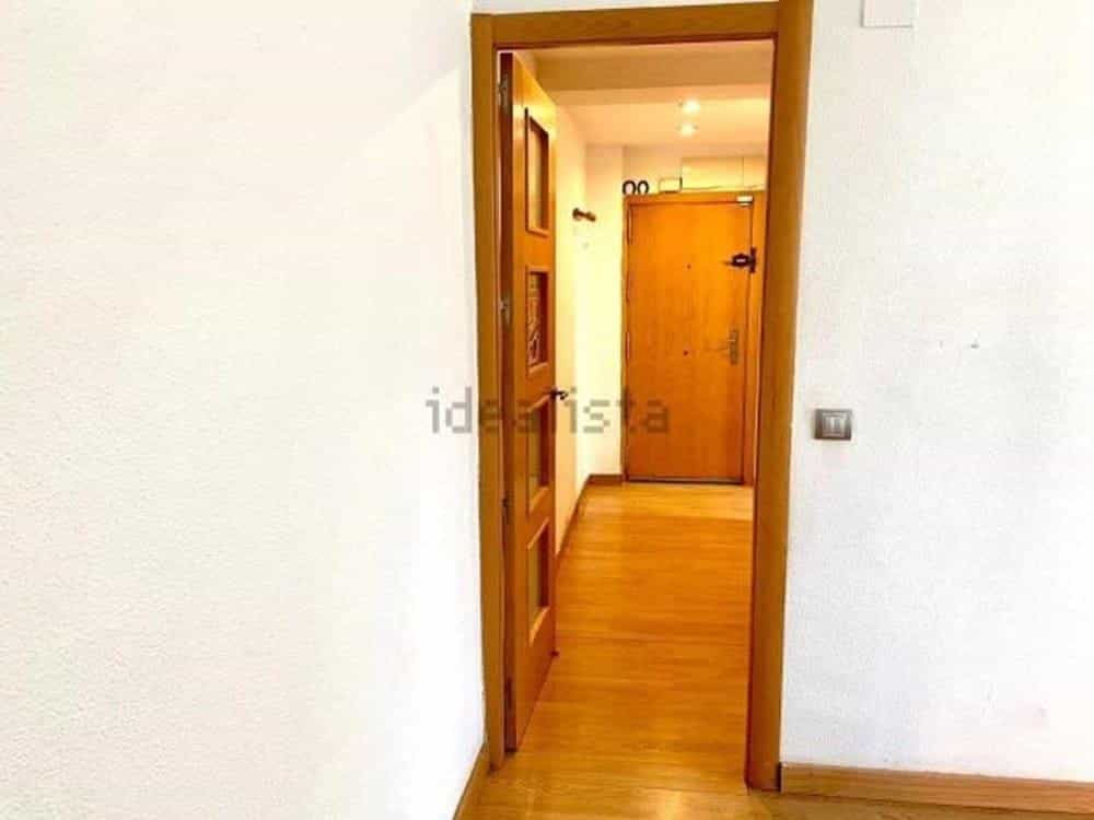 Condominium in Moratalaz, Madrid 12549845