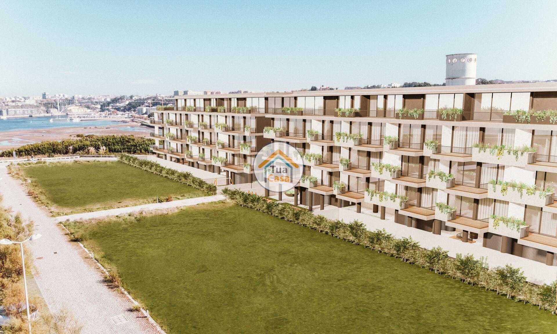Condominium in Canidelo, Porto 12549877