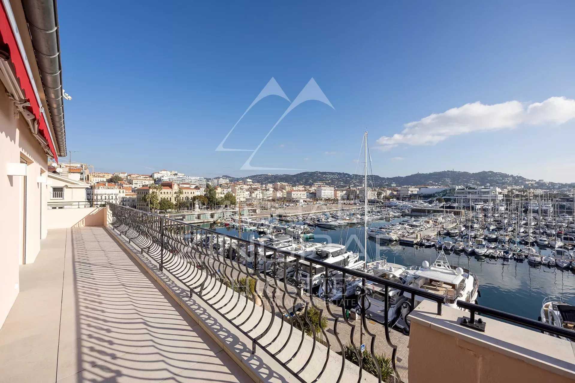 Ejerlejlighed i Cannes, Provence-Alpes-Cote d'Azur 12550411