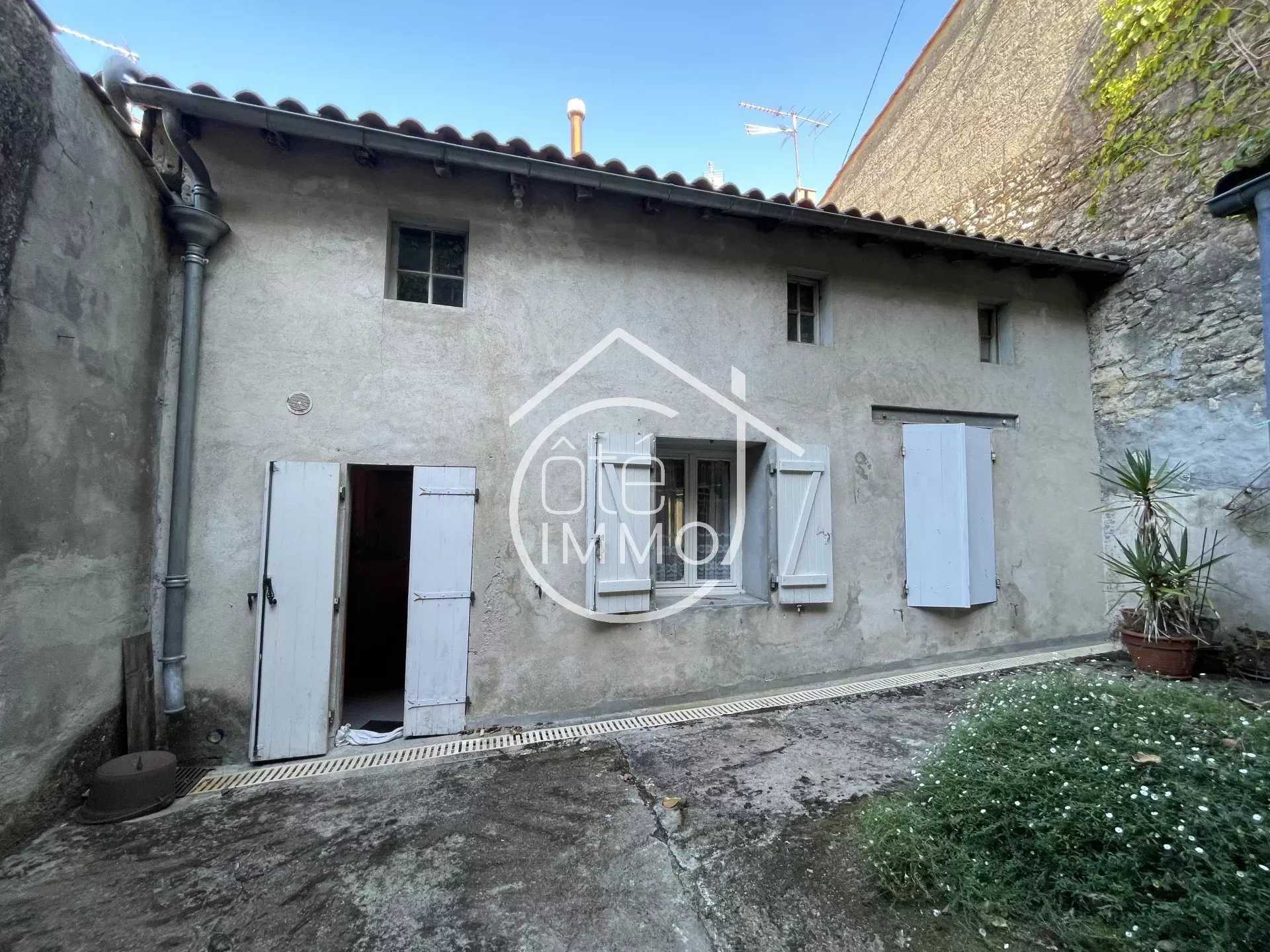 Flere hus i Castillon-la-Bataille, Nouvelle-Aquitaine 12550523